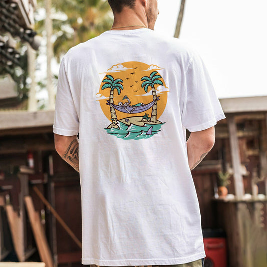 The skull is on vacation Men's Oversized T-shirt